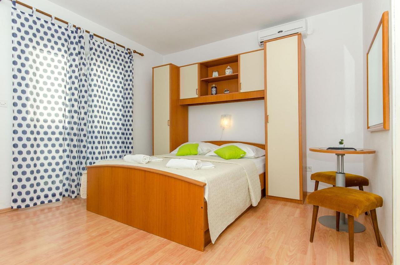 Apartments Katica Makarska Ngoại thất bức ảnh