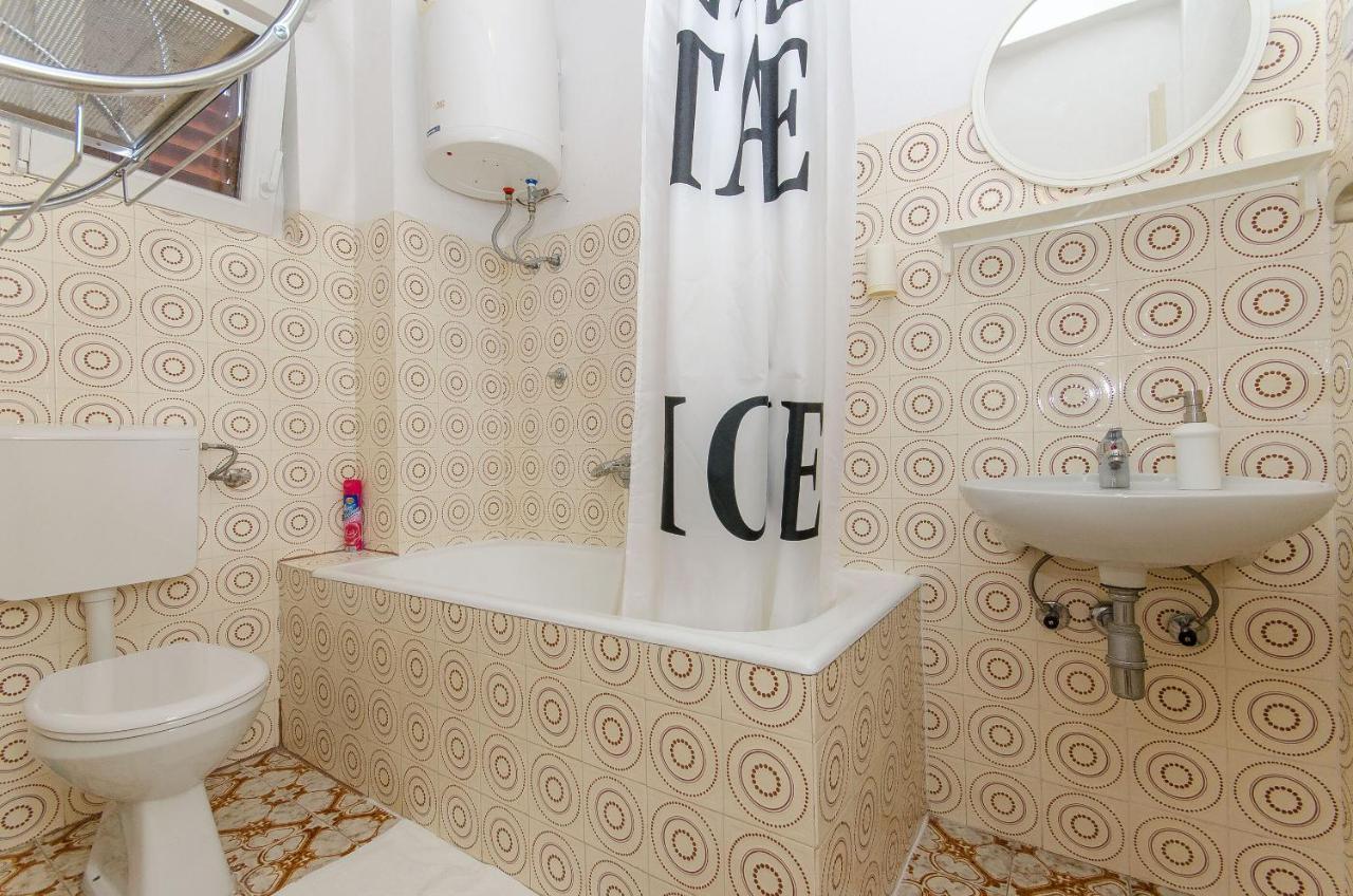 Apartments Katica Makarska Ngoại thất bức ảnh
